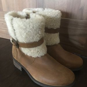 UGG Australia Blayre |I Chestnut Sheepskin Womens Boot #1008220 Size  9.5